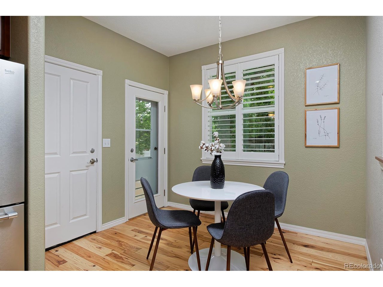 401 E Geneseo St A