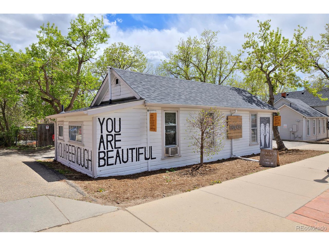 401 E Geneseo St A
