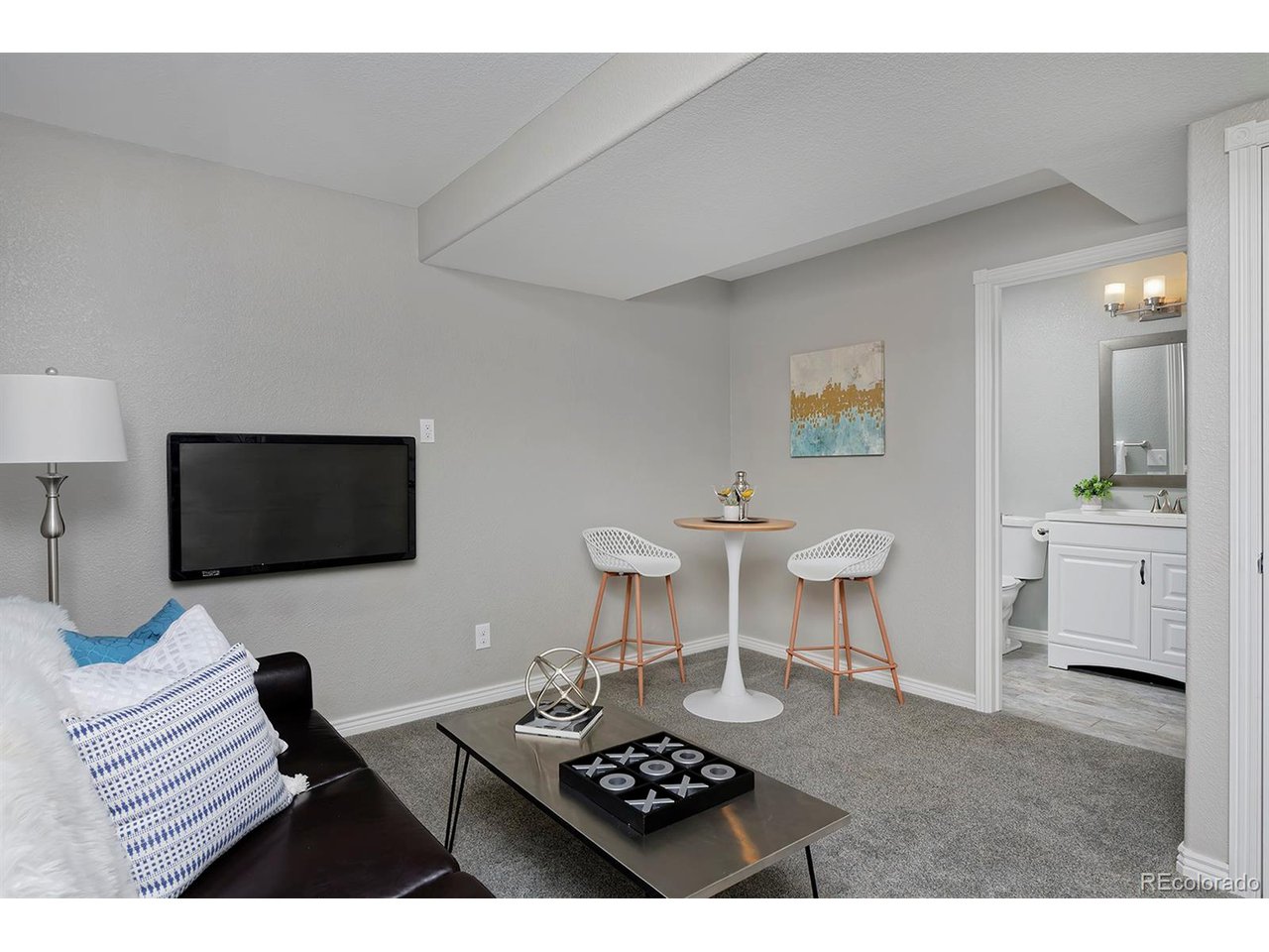 401 E Geneseo St A