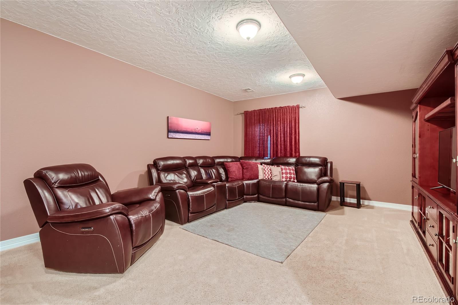 9829 Bluegrass Street