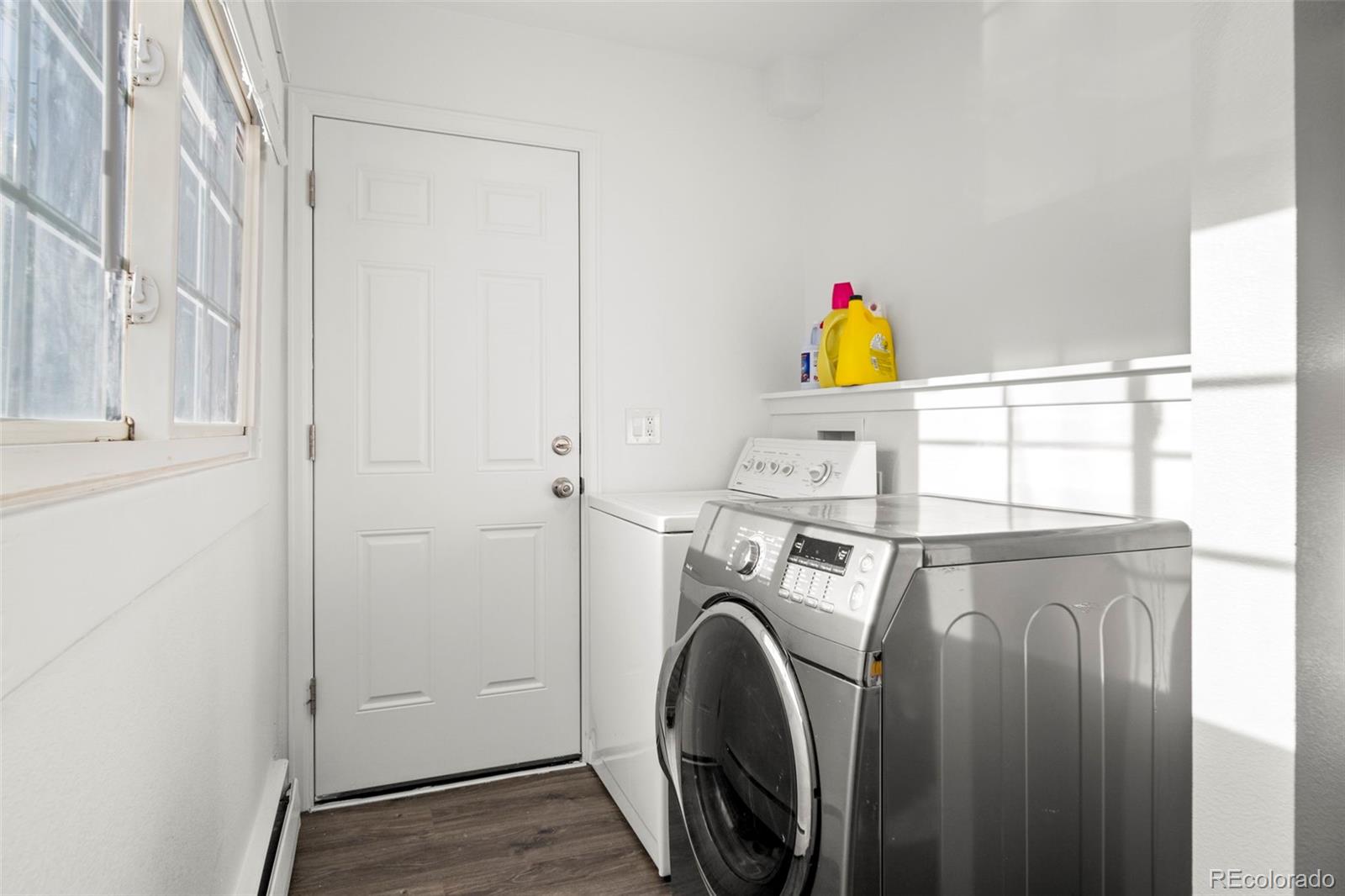 3299 W Dakota Avenue