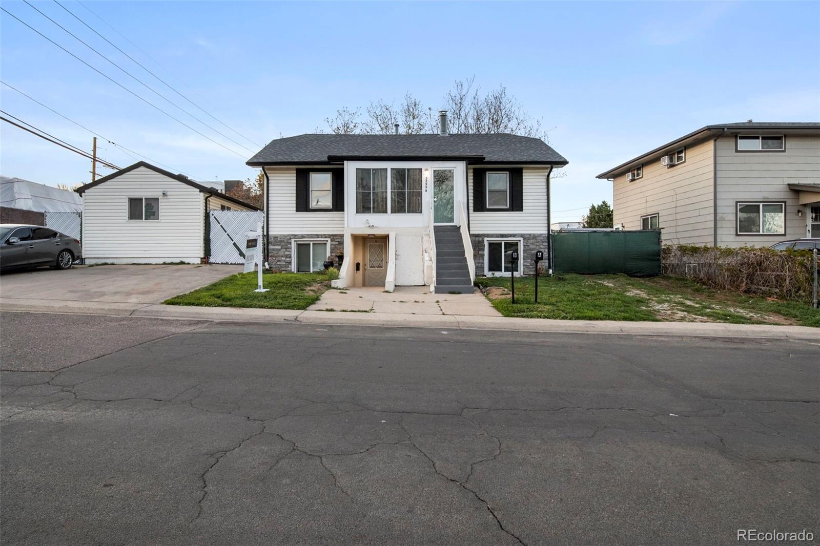 3299 W Dakota Avenue