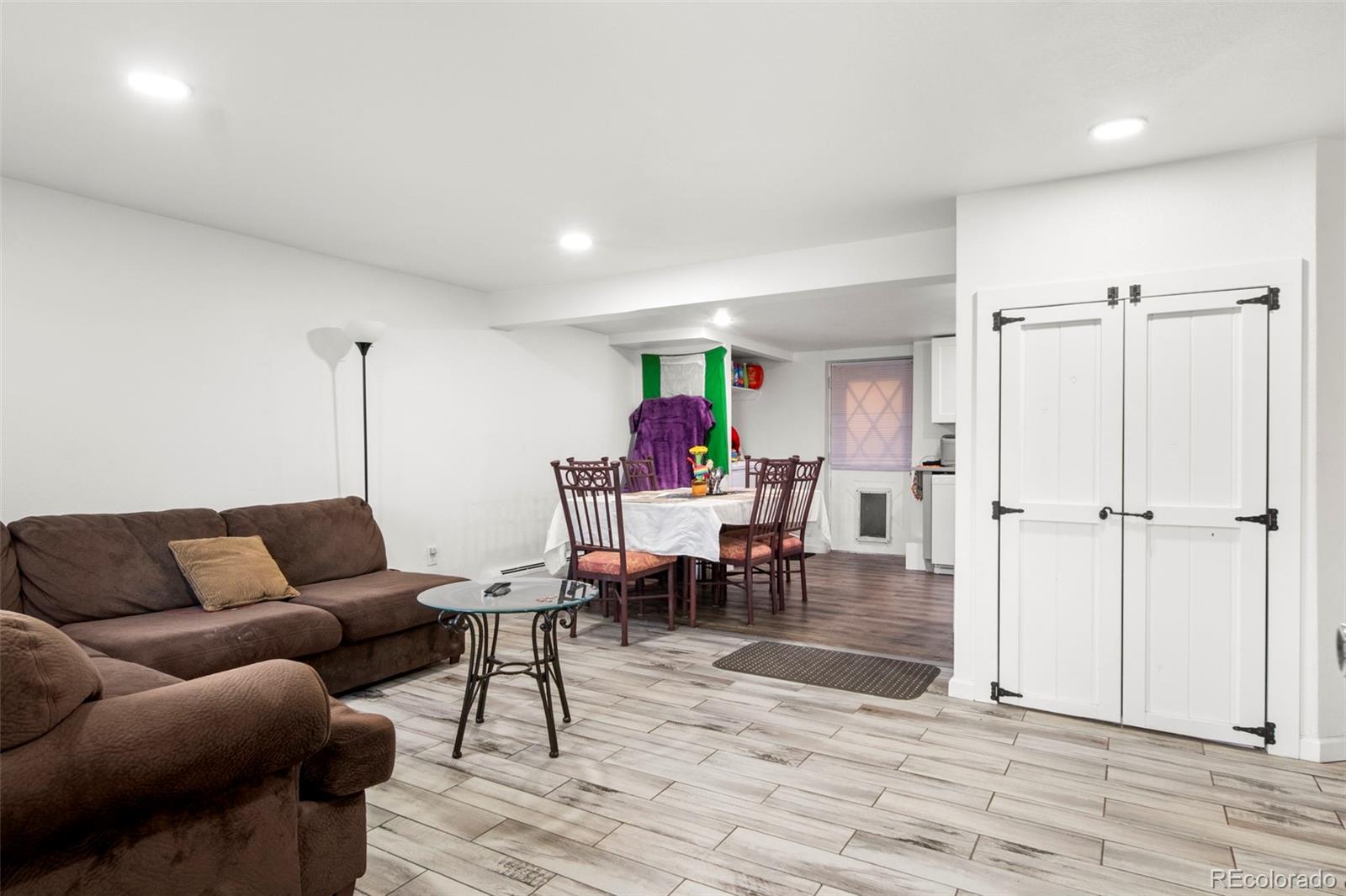 3299 W Dakota Avenue