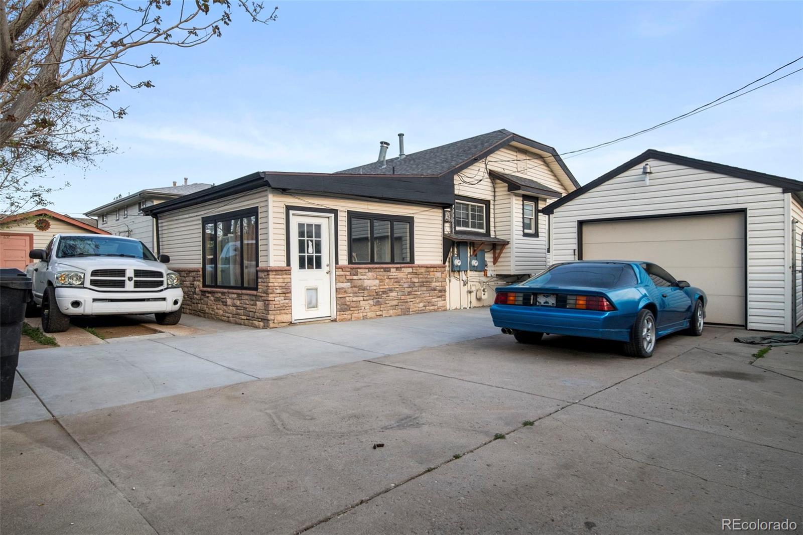 3299 W Dakota Avenue