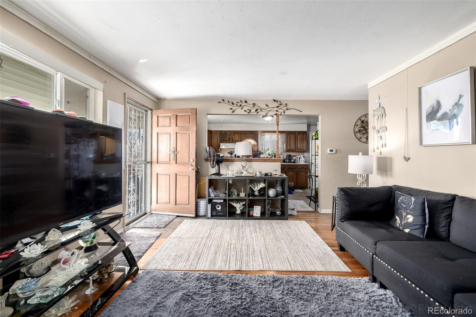 1447 S Mariposa Street