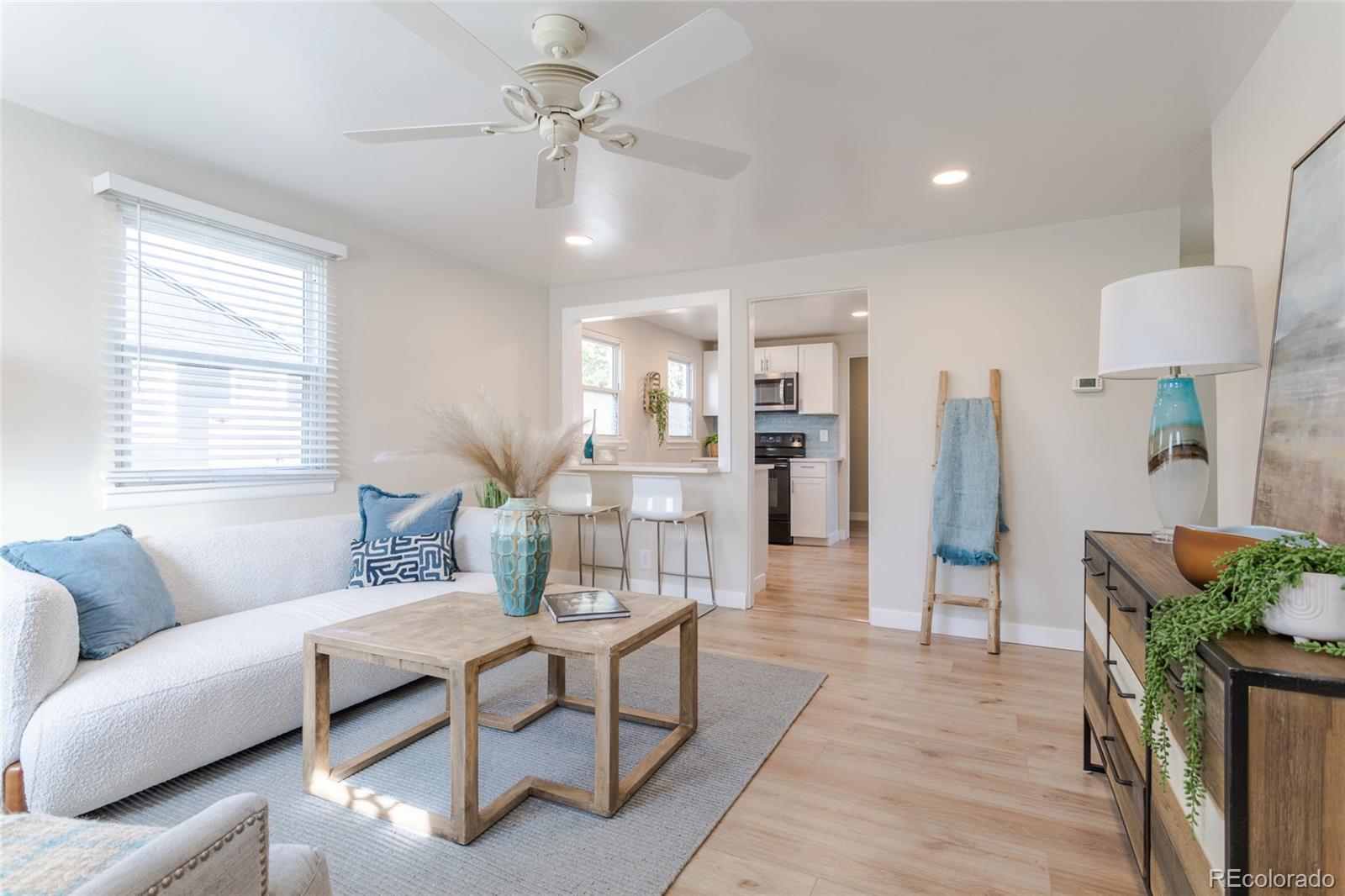 6845 W 55th Place