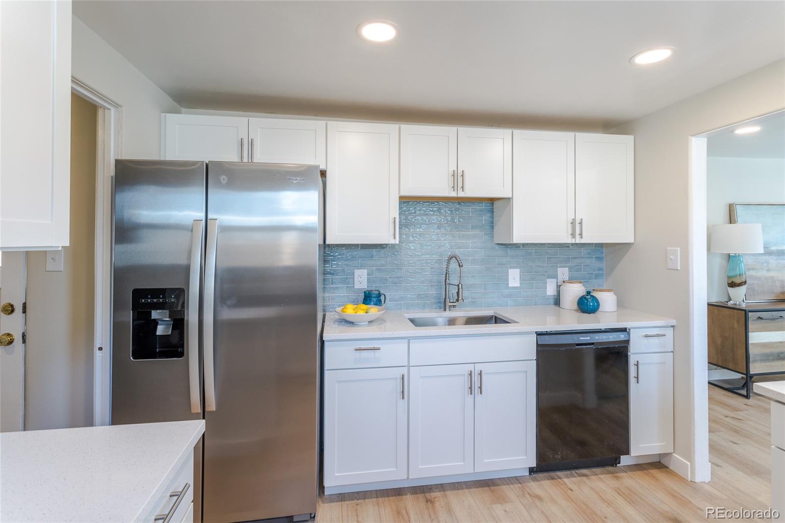 6845 W 55th Place