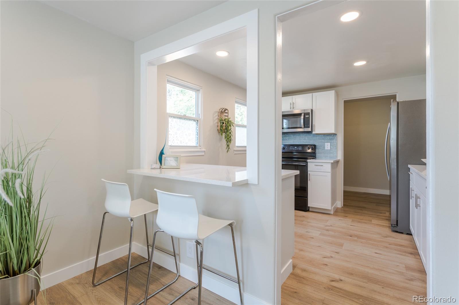6845 W 55th Place