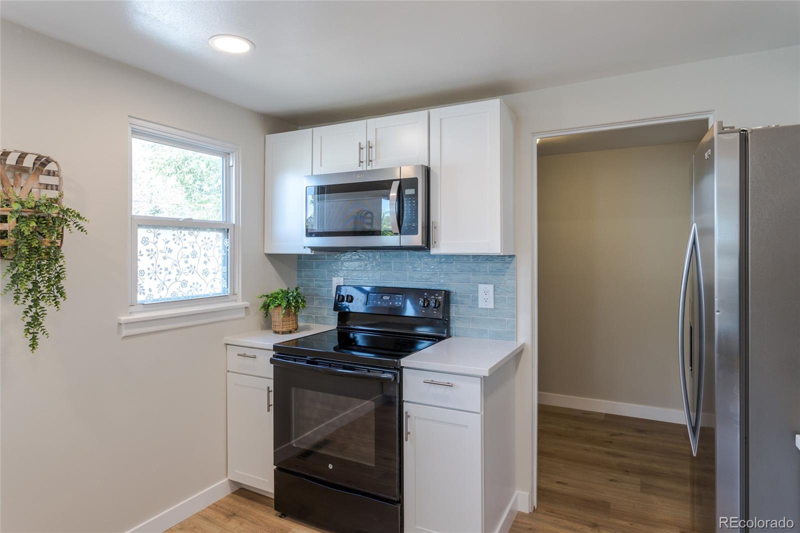 6845 W 55th Place