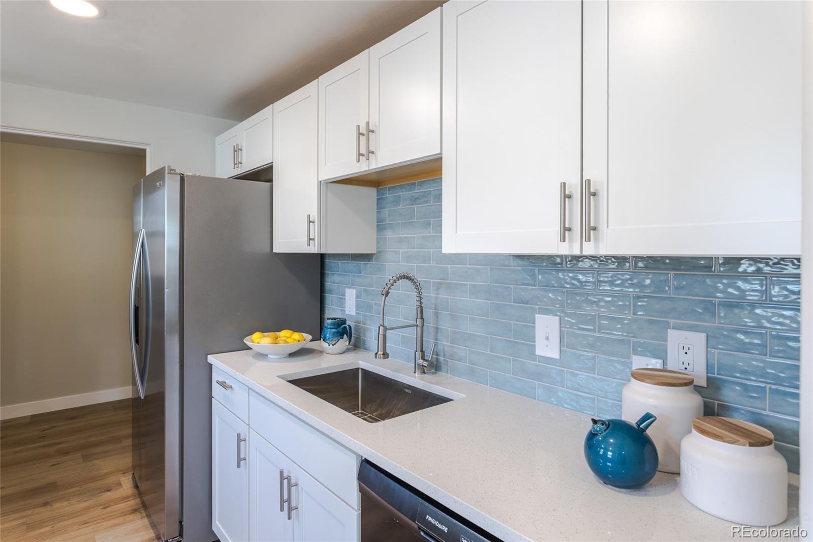 6845 W 55th Place