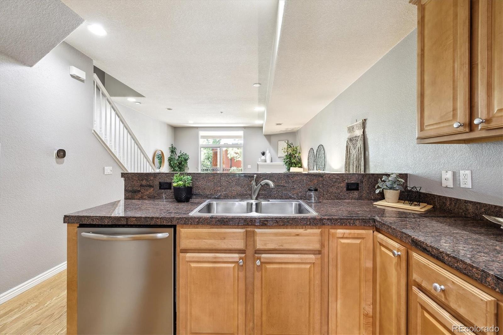 3030 Wyandot Street Unit: 4