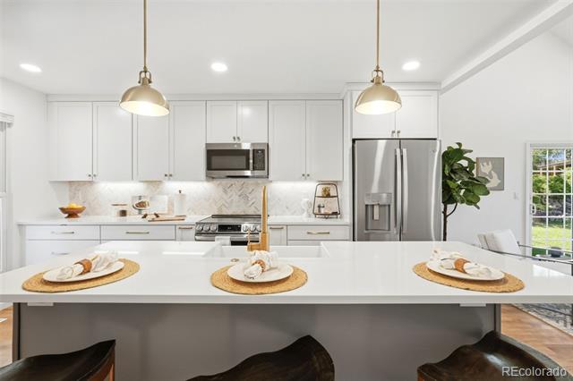 8512 Union Circle