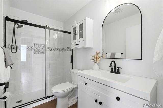 8512 Union Circle