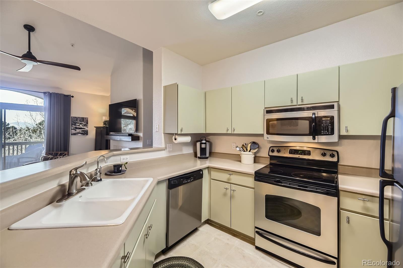 1641 W Canal Circle Unit: 736