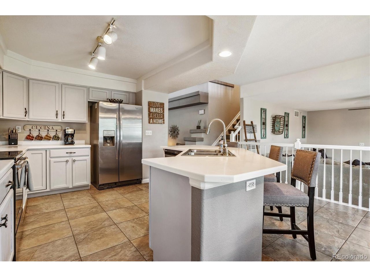 4893 Ashbrook Cir