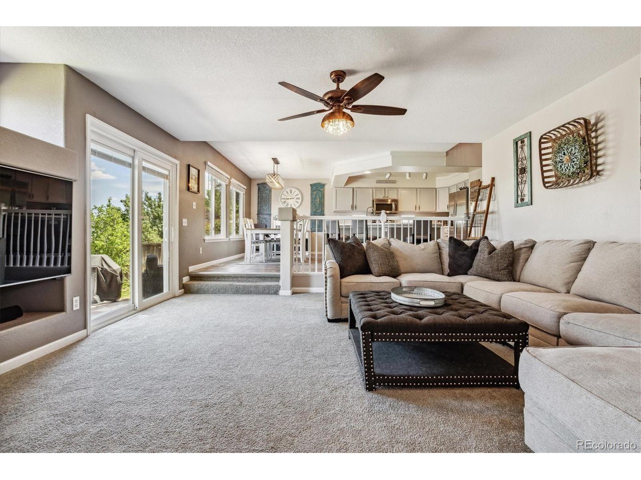 4893 Ashbrook Cir
