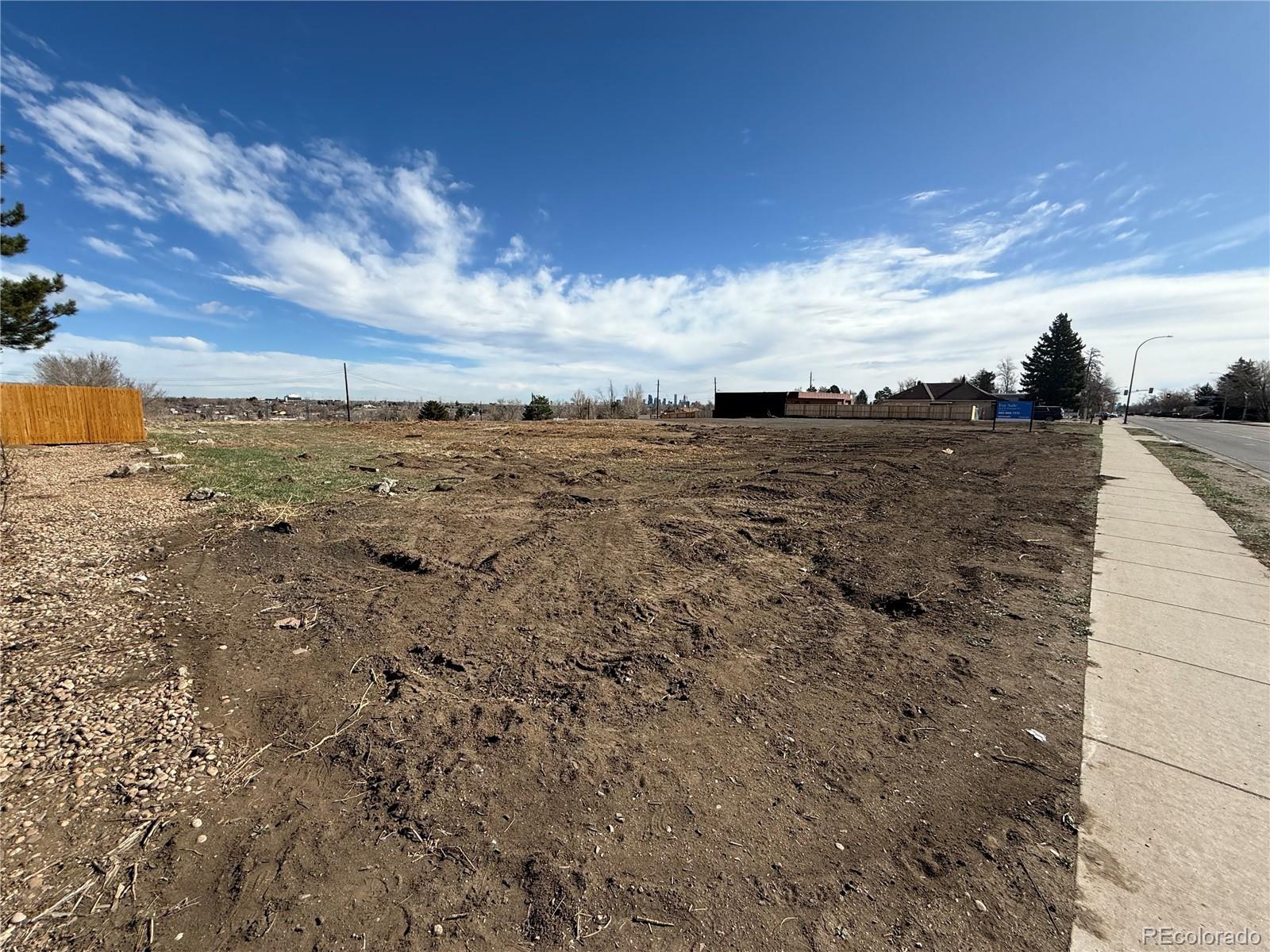 6045 W Mississippi Avenue