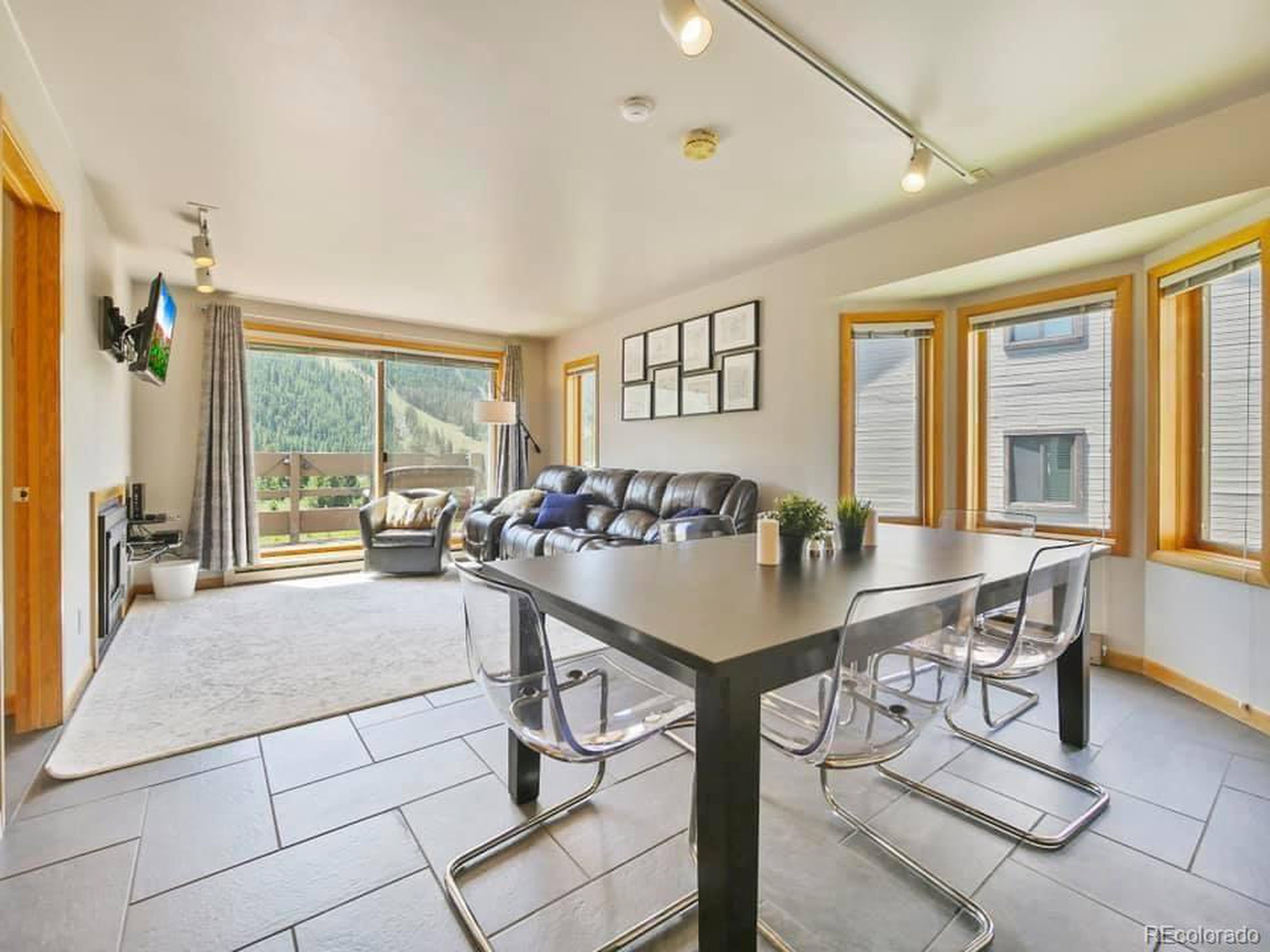 23062 US Highway 6 A9