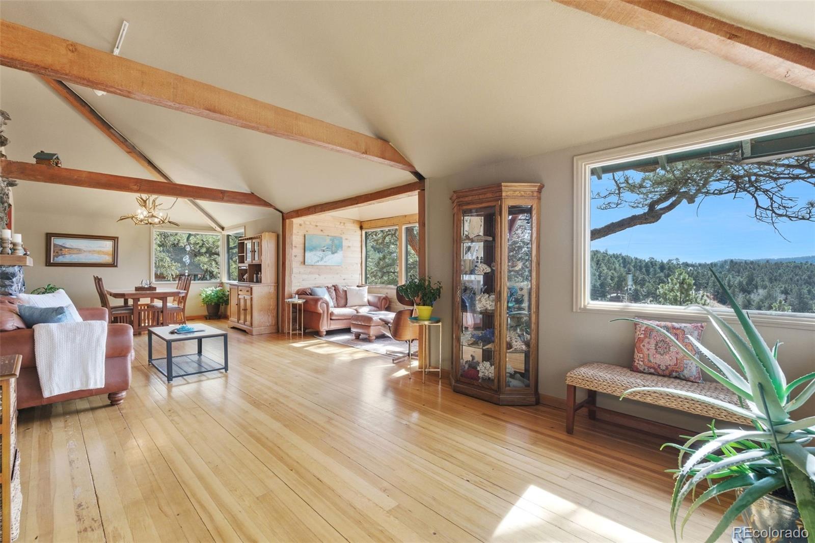 22901 Pinecrest Road