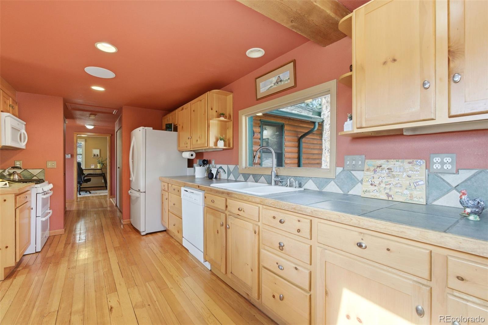 22901 Pinecrest Road