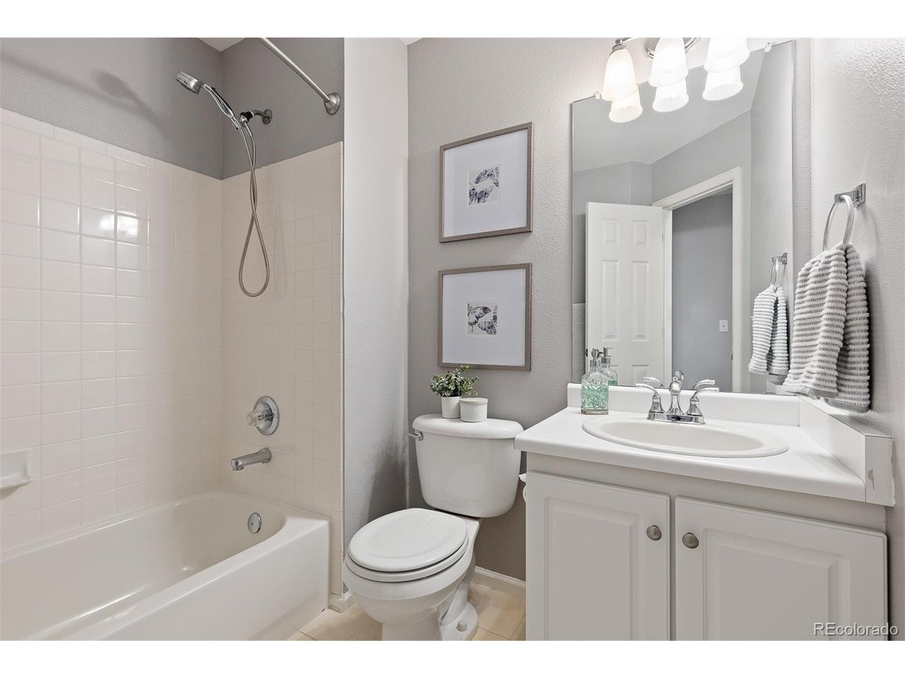 2587 Foothills Canyon Ct