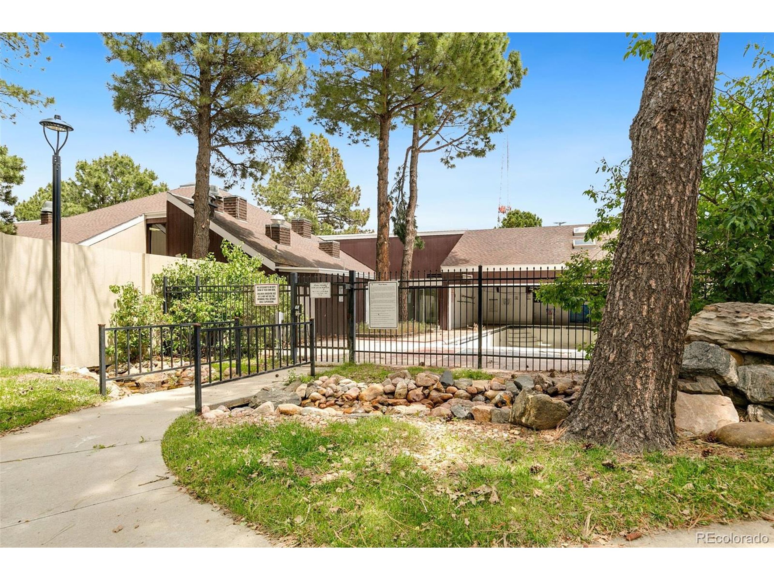 9995 E Harvard Ave L-147