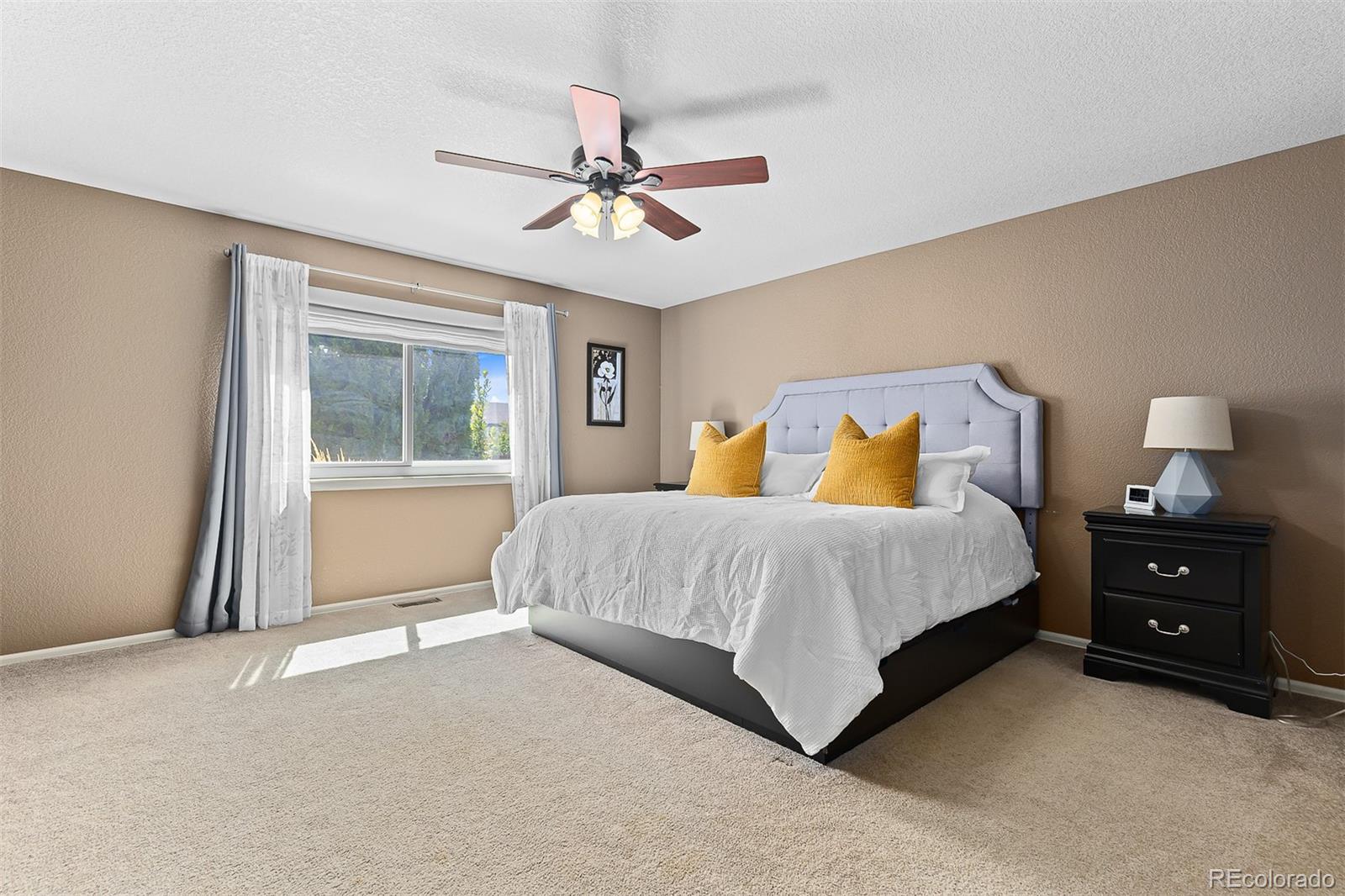 10822 W 54th Place