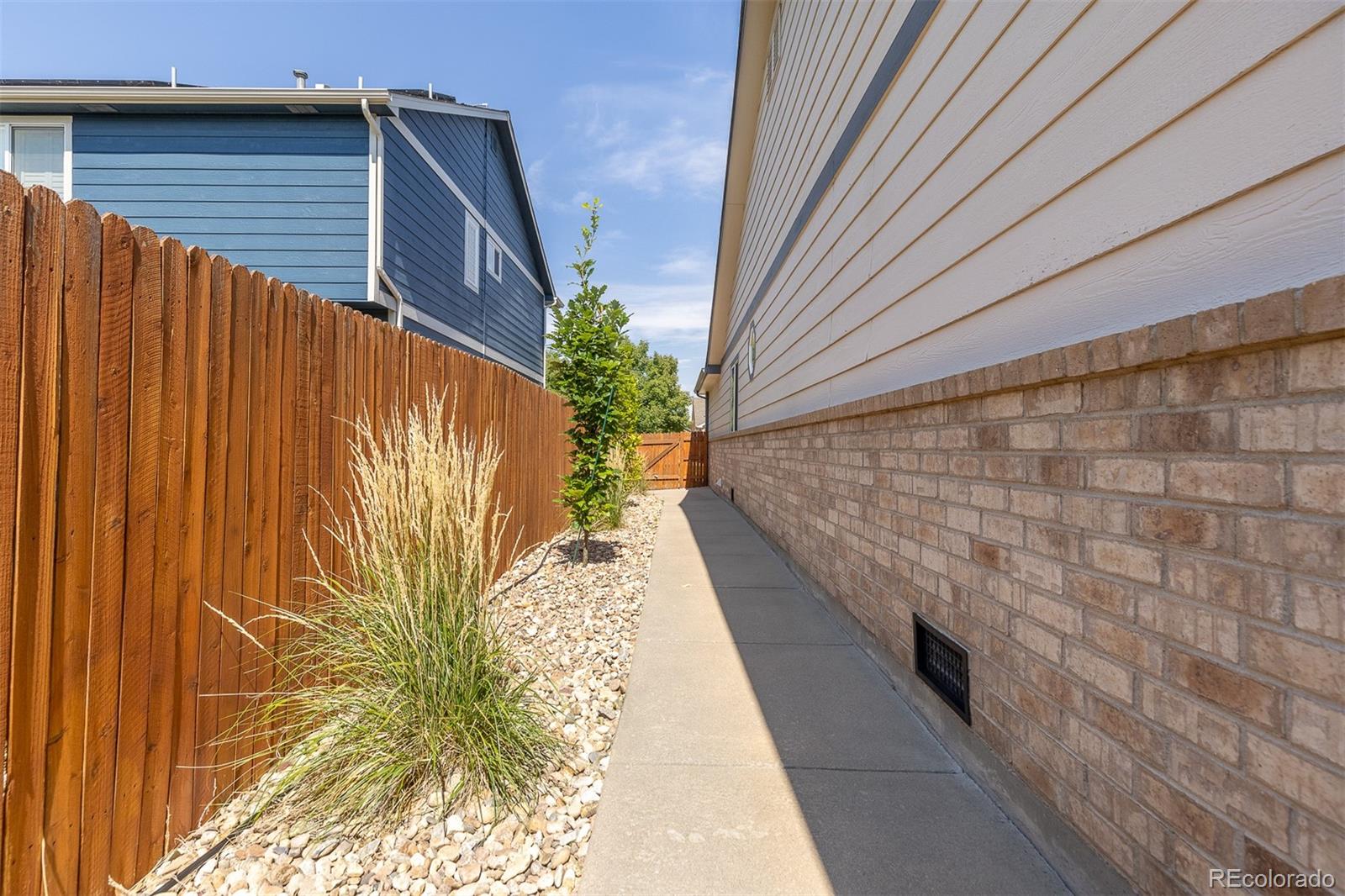 10822 W 54th Place