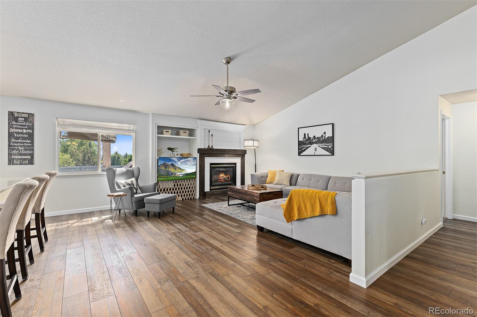 10822 W 54th Place