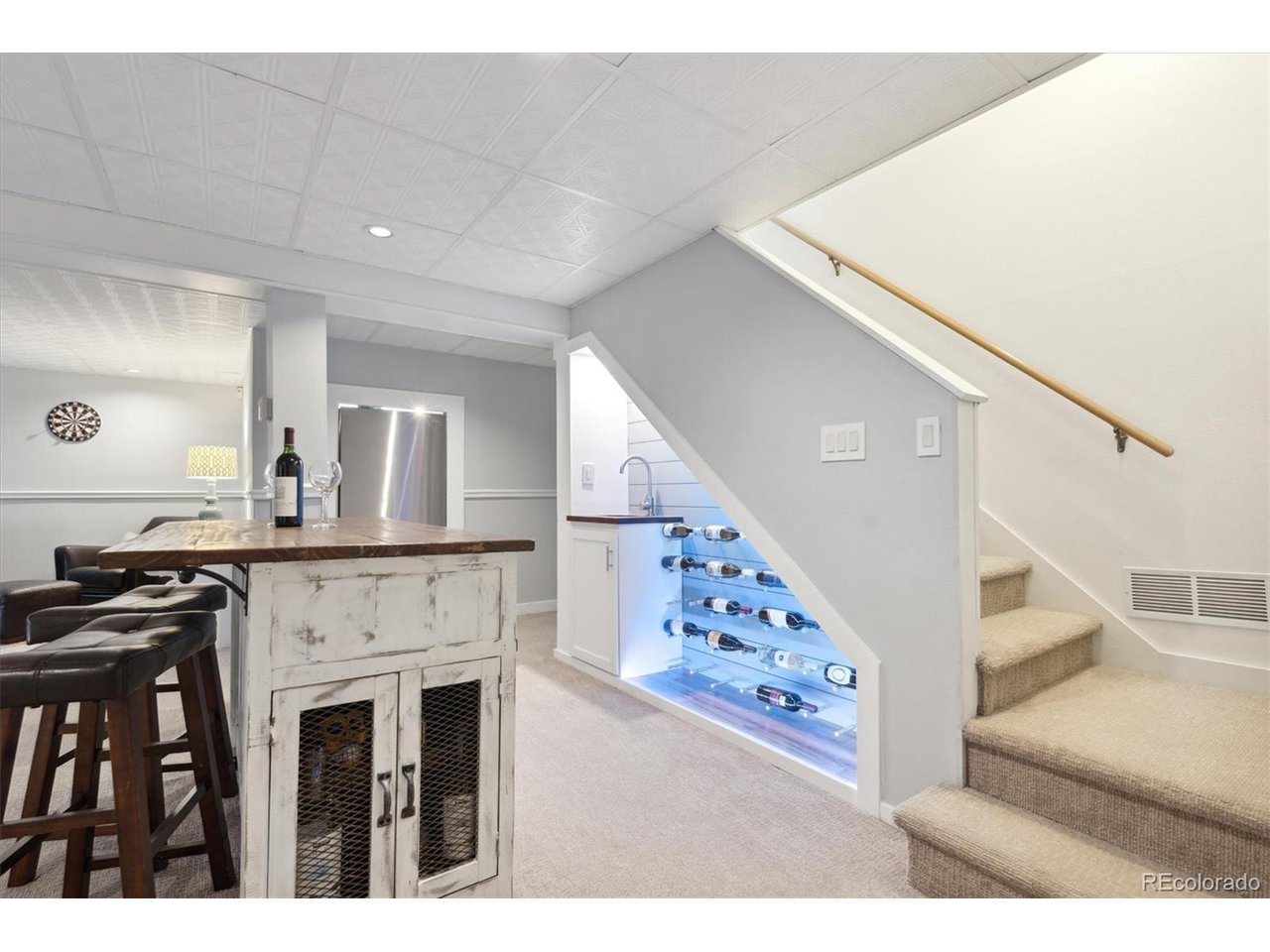 8 Meadowlark Ln