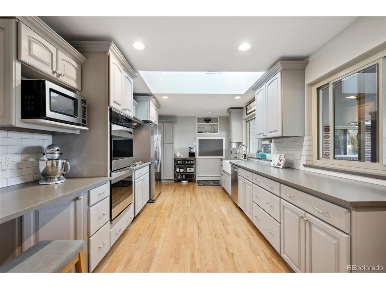 8 Meadowlark Ln