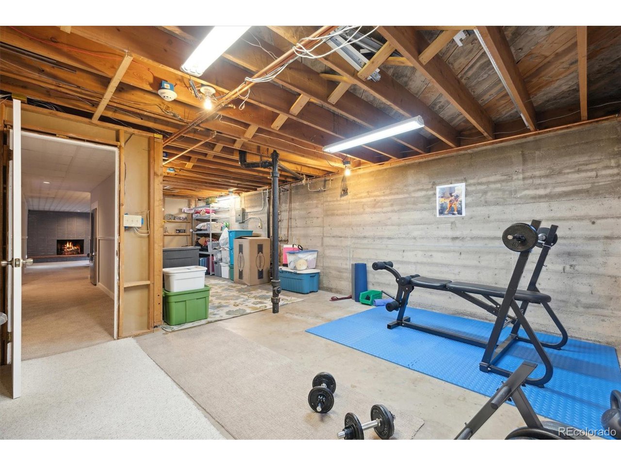 8 Meadowlark Ln