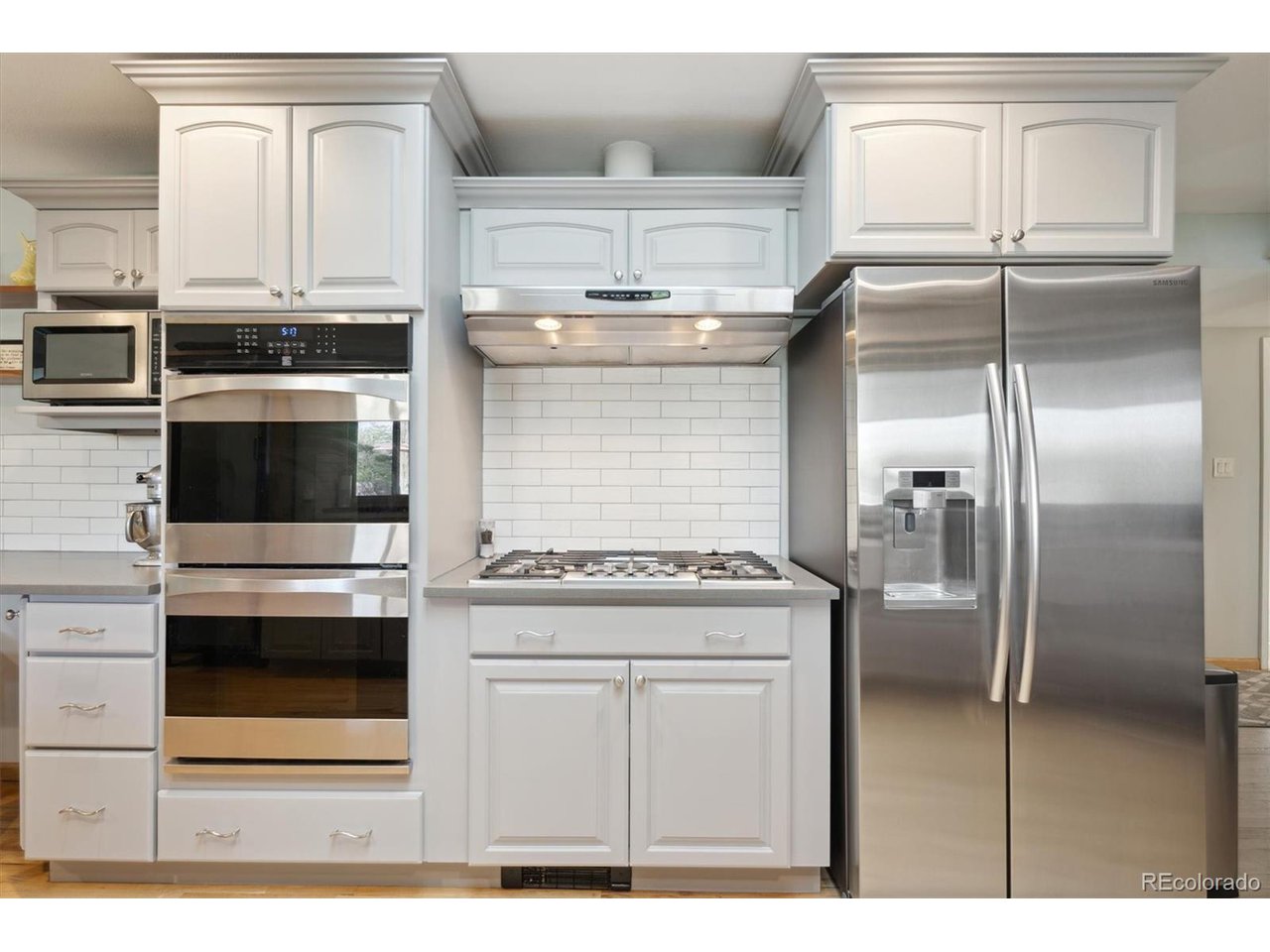 8 Meadowlark Ln