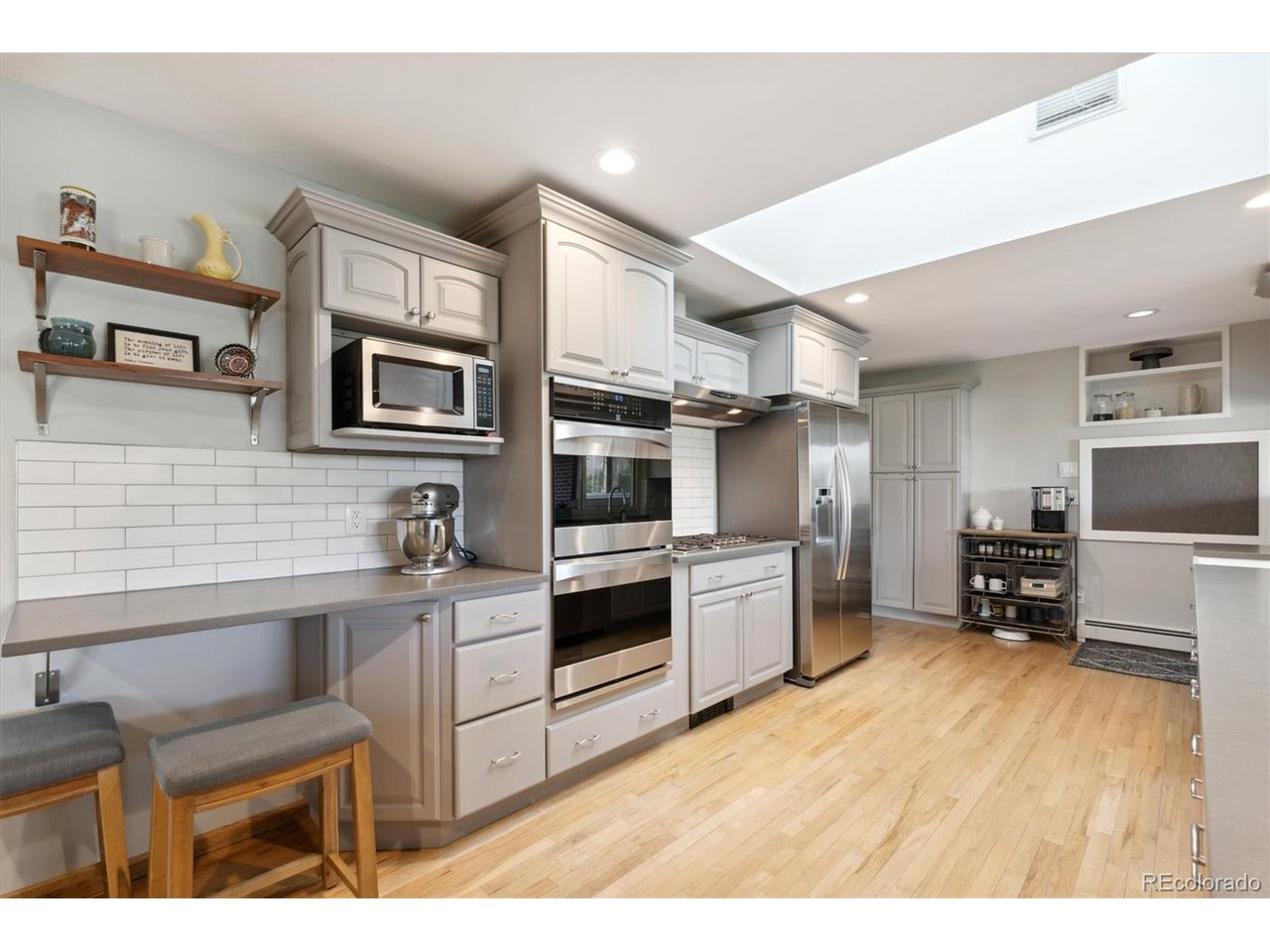 8 Meadowlark Ln