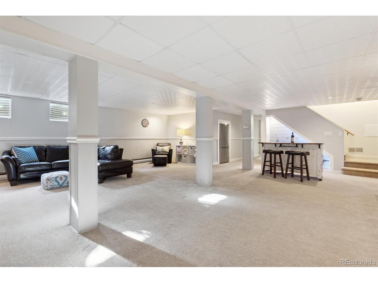 8 Meadowlark Ln