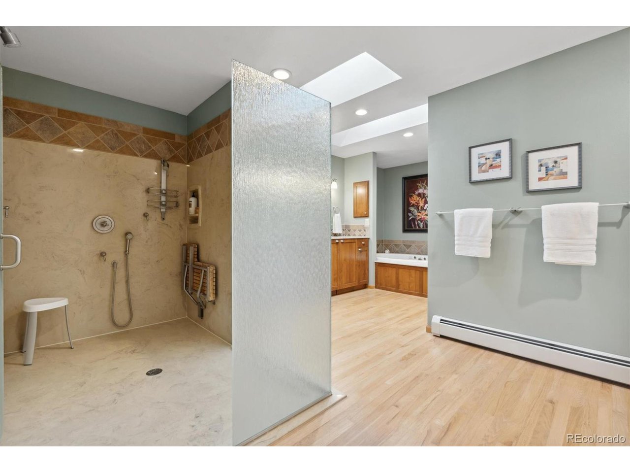 8 Meadowlark Ln