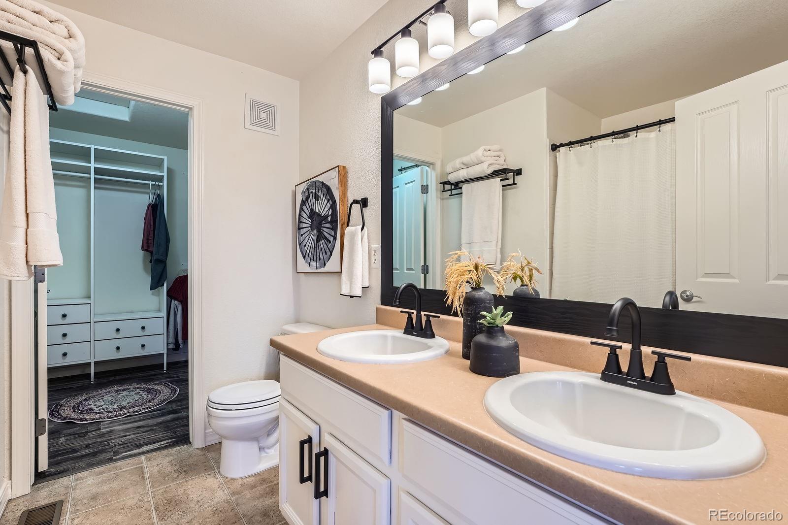 5660 S Algonquian Way Unit: A