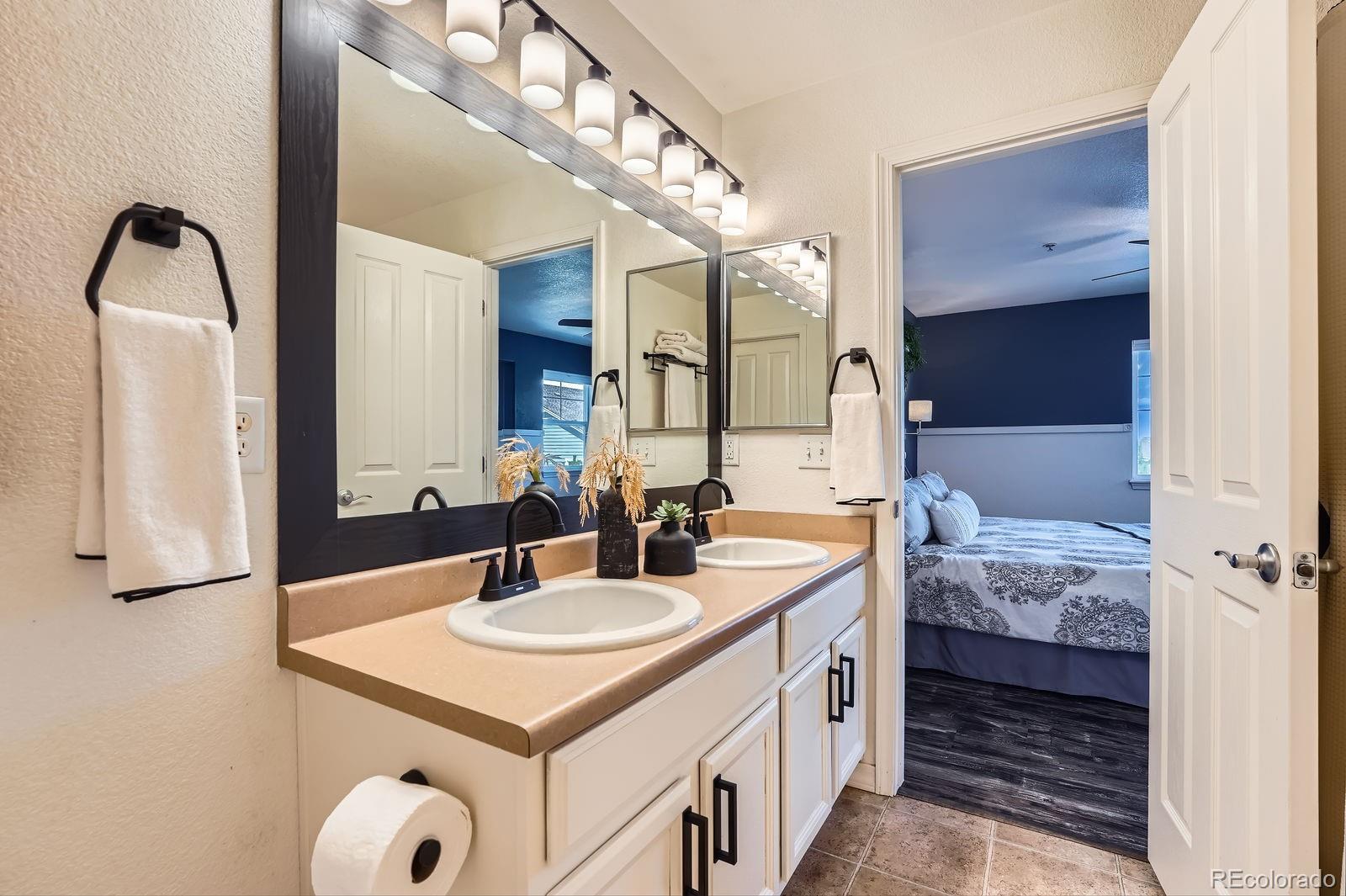 5660 S Algonquian Way Unit: A