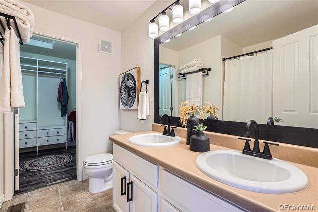 5660 S Algonquian Way Unit: A