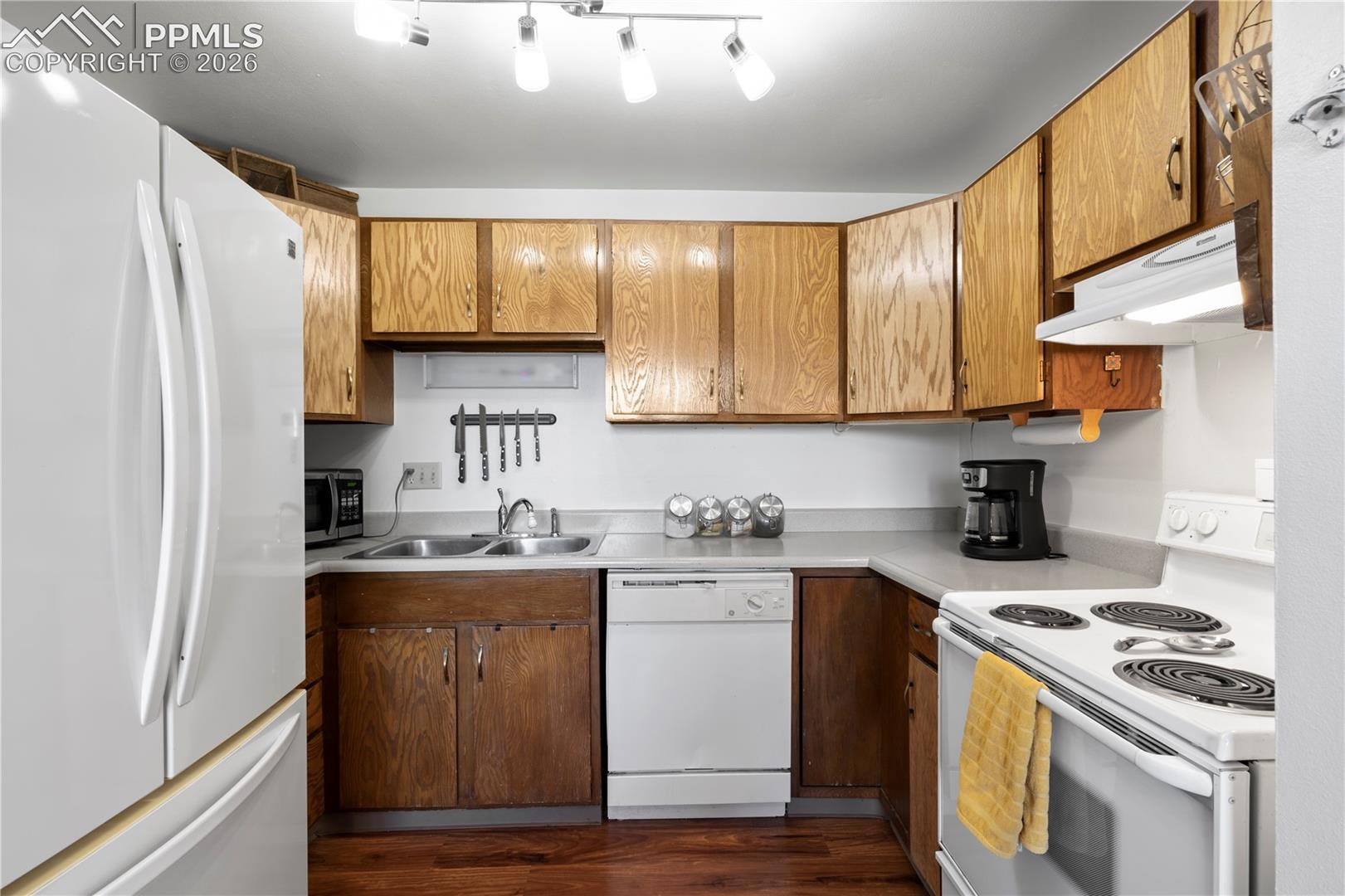434 Valley Hi Circle Unit: B6