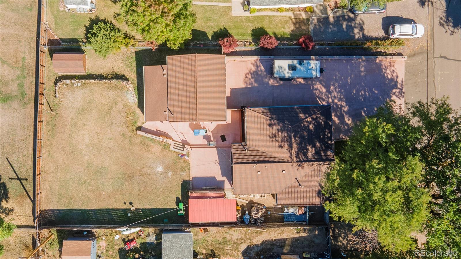 905 Van Gordon Street