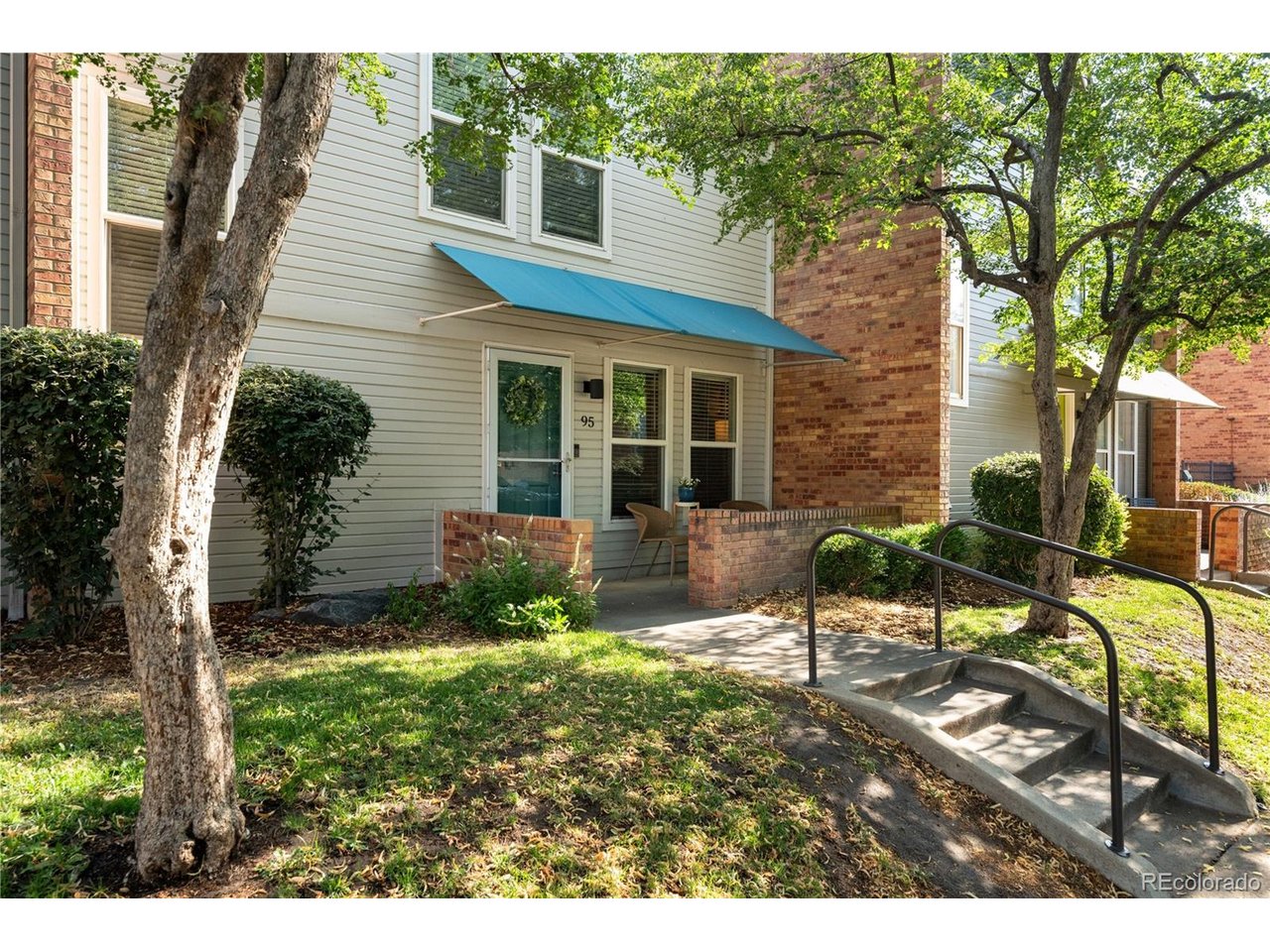 1201 Galapago St 95