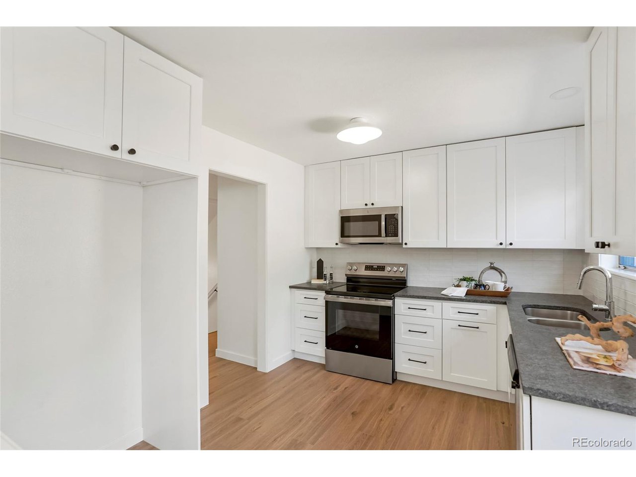7101 W Yale Ave 3402