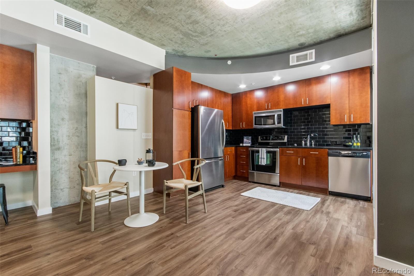 1700 Bassett Street Unit: 404