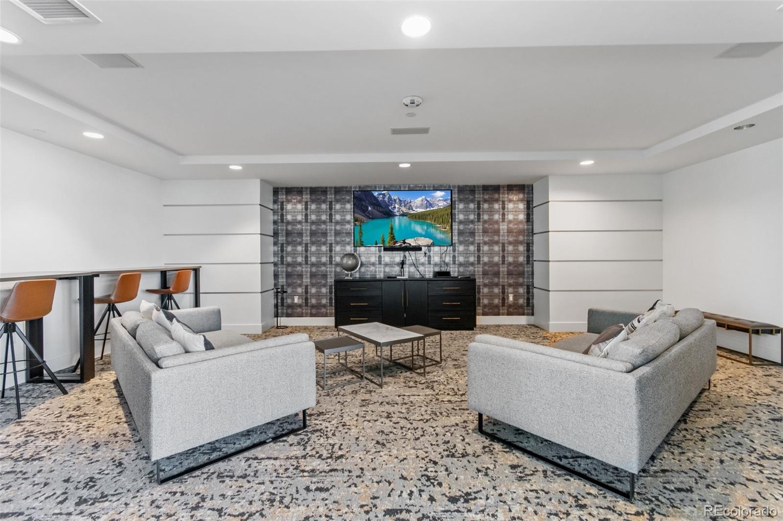 1700 Bassett Street Unit: 404