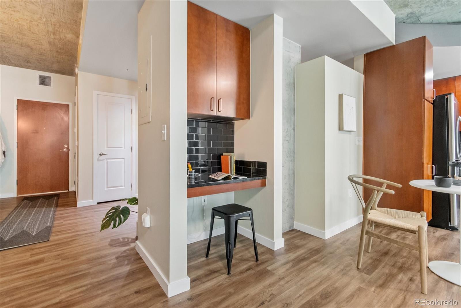 1700 Bassett Street Unit: 404