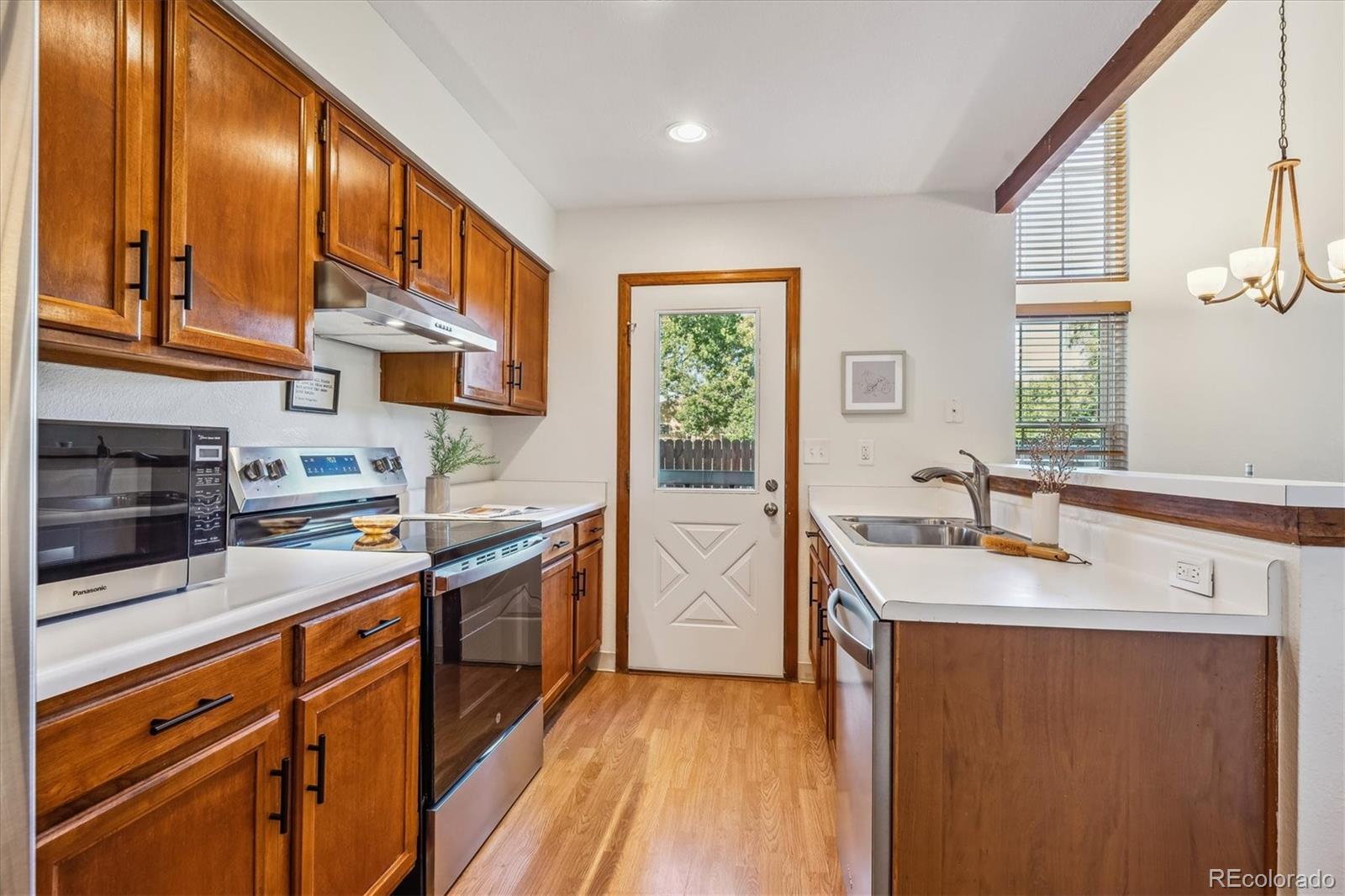8315 W 90th Place