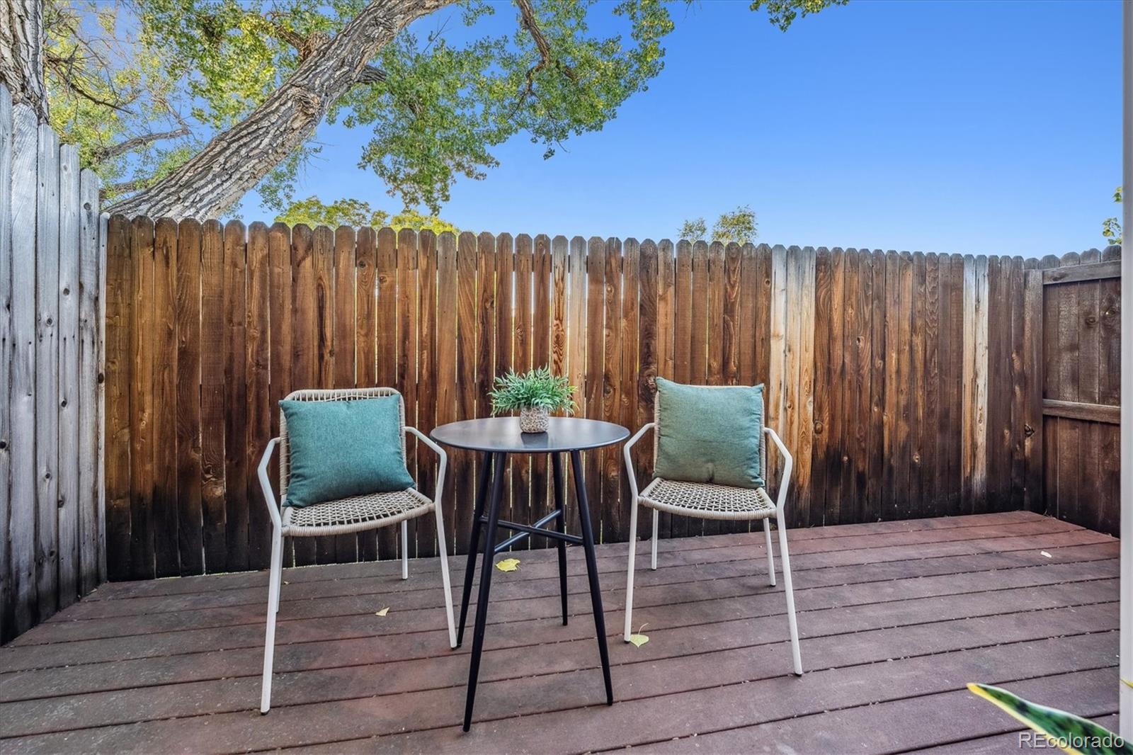 8315 W 90th Place