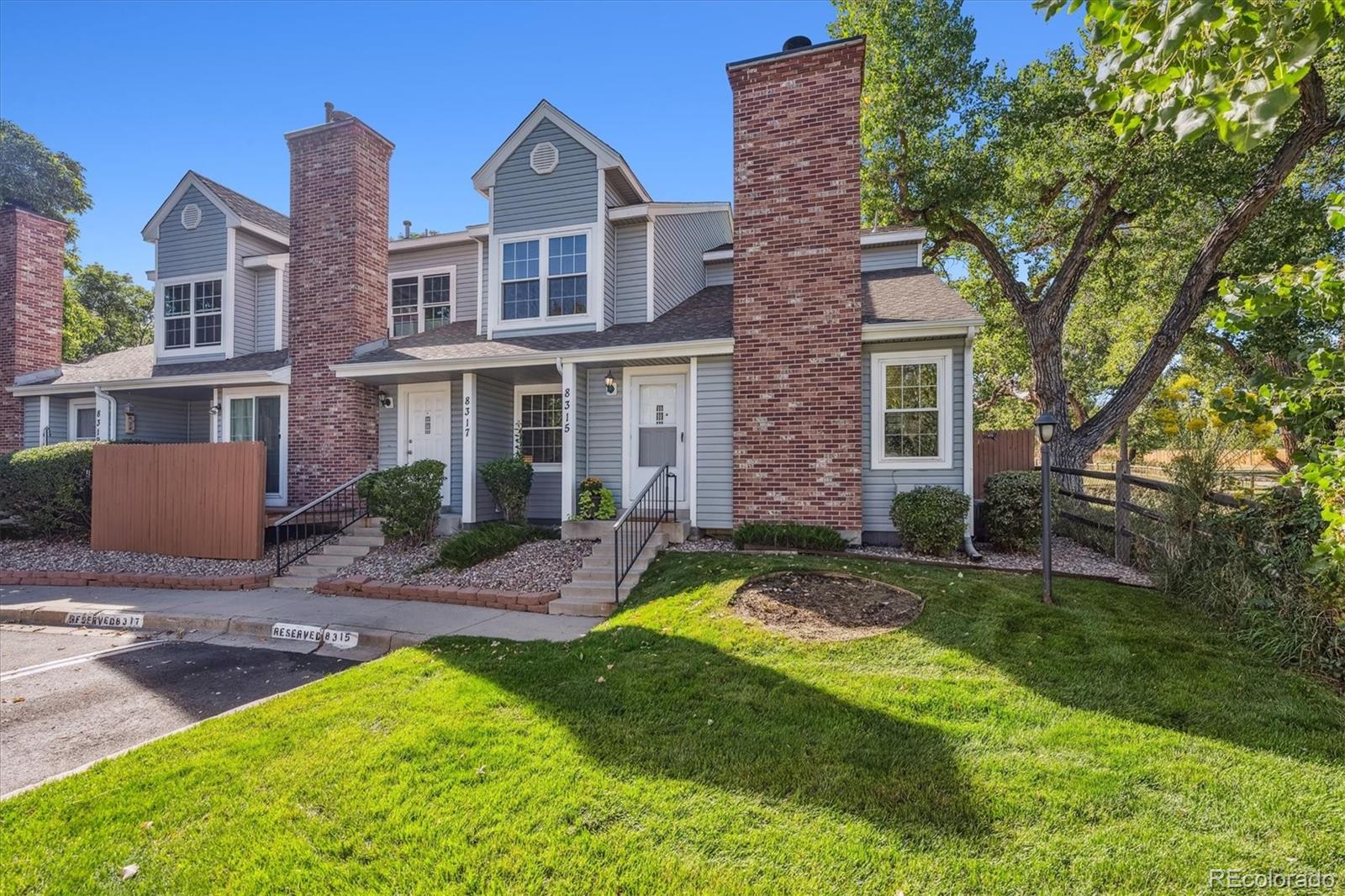 8315 W 90th Place