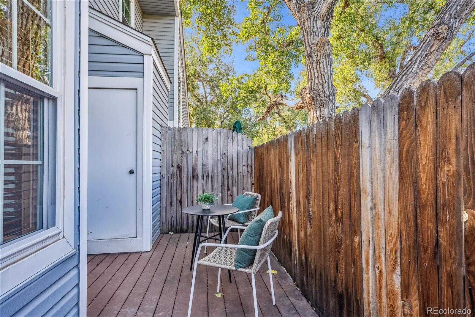8315 W 90th Place